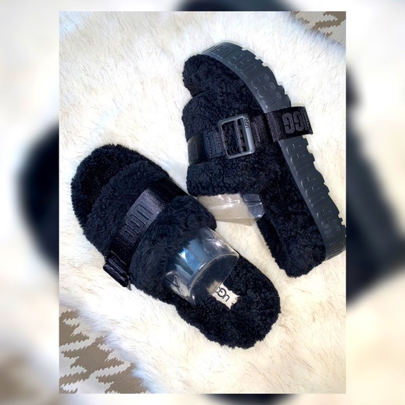 UGG Shoes - FIRM PRICE‼️UGG Fluffita Sheepskin Slide Sandals